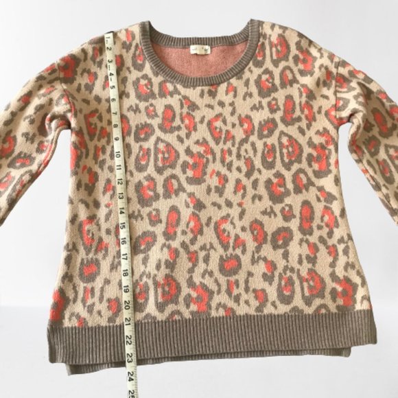 Maison Jules Pullover Sweater Tan with Orange Leopard Print - Picture 4 of 7